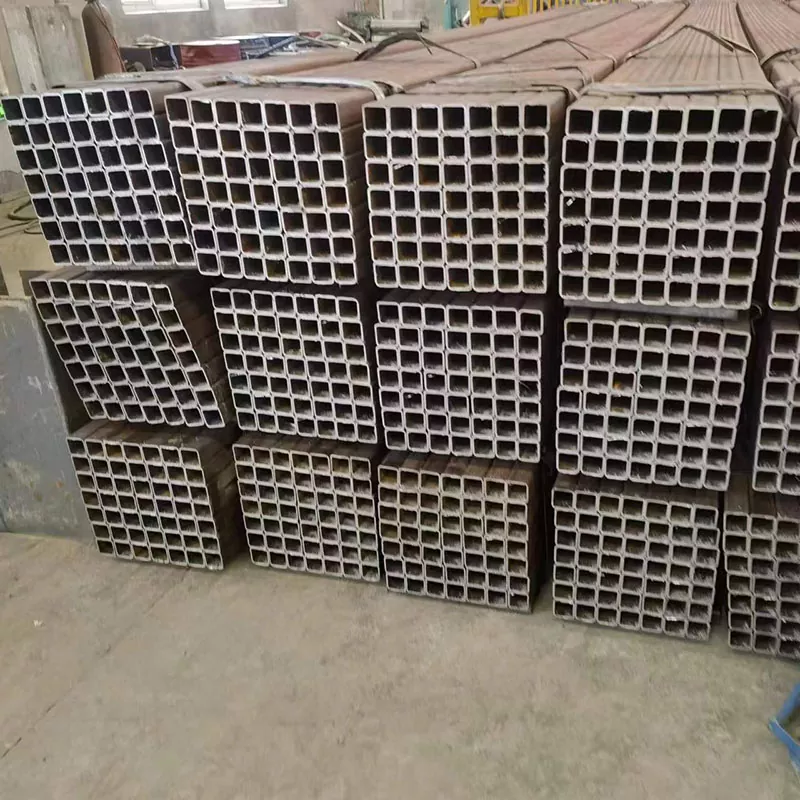 لوله مستطیلی با دیواره ضخیم